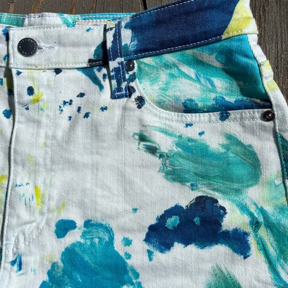 AG Jean short cutoffs - Picture 3 of 6